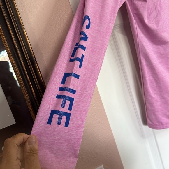 Salt Life  Long Sleeve Performance Shirt in Pink and Blue size S - Picture 3 of 6